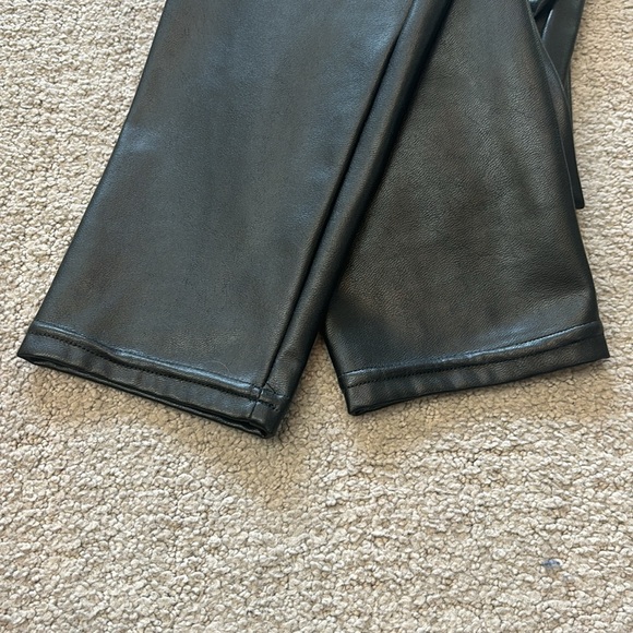 Wilfred Free black Daria Leggings.  Full length. - Picture 11 of 12